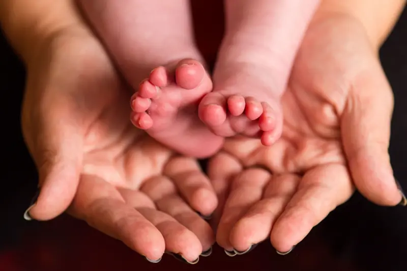 Kars’taki Mahkeme Kararı ile Gündeme Gelen Topuk Kanı Uygulaması: Nedir ve Neden Önemlidir?