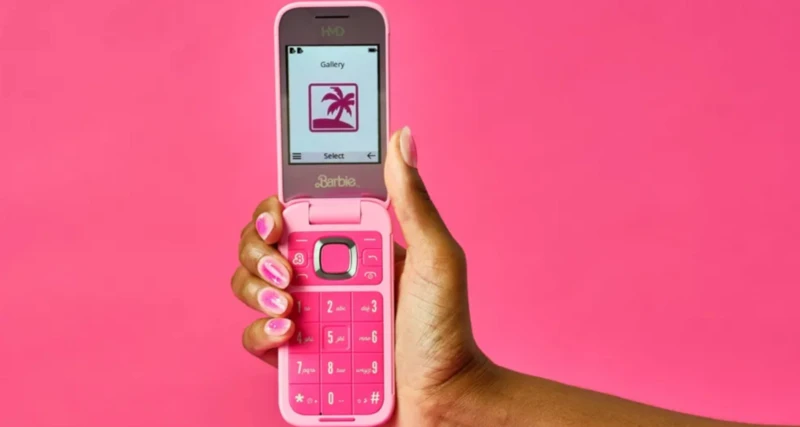 Barbie: Gençlerin Telefon Bağımlılığına Karşı Bir Çözüm Olabilir mi?